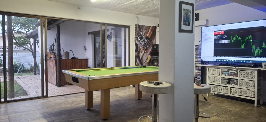 3 Bedroom Property for Sale in Sunrise On Sea Eastern Cape